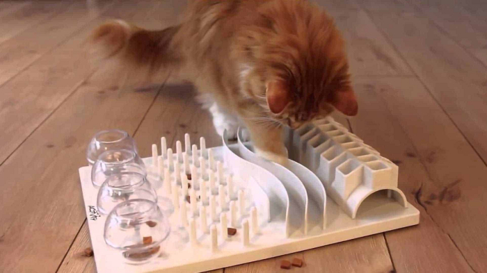 Игрушка с кормом